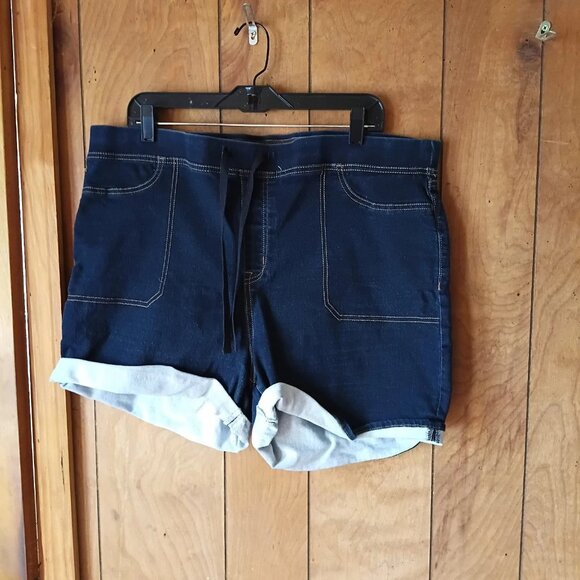 l.e.i. plus size womens blue jean shorts size 3X - Picture 2 of 3